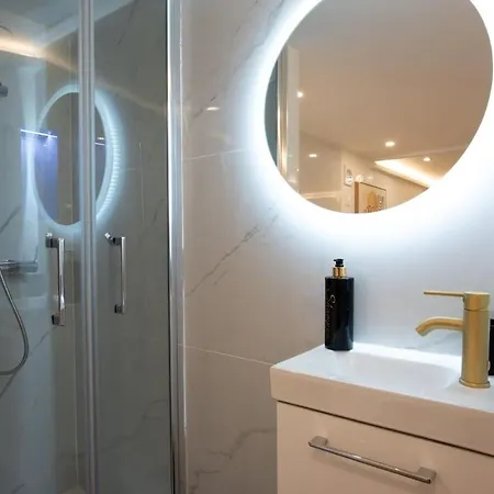 Appartement Beau Sous-plex Avec Jacuzzi *