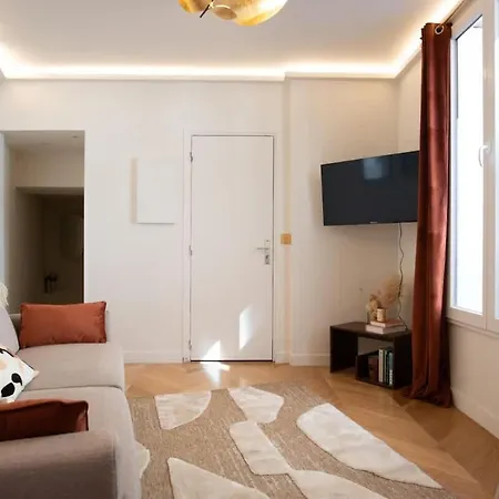 Beau Sous-plex Avec Jacuzzi *